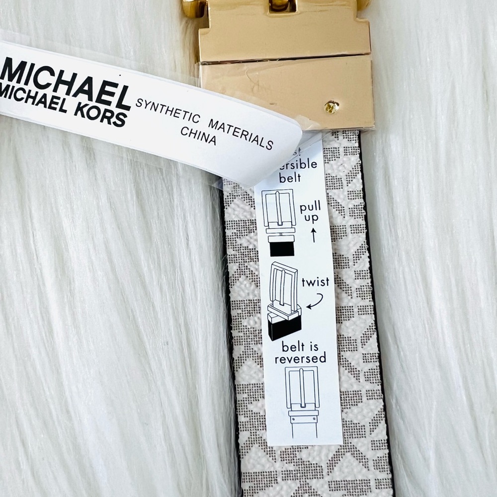 Michael Kors Women’s Twist Reversible Belt Medium - Picture 9 of 11